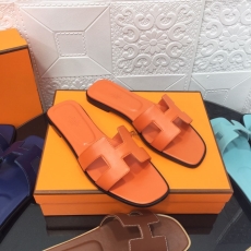 Hermes Slippers